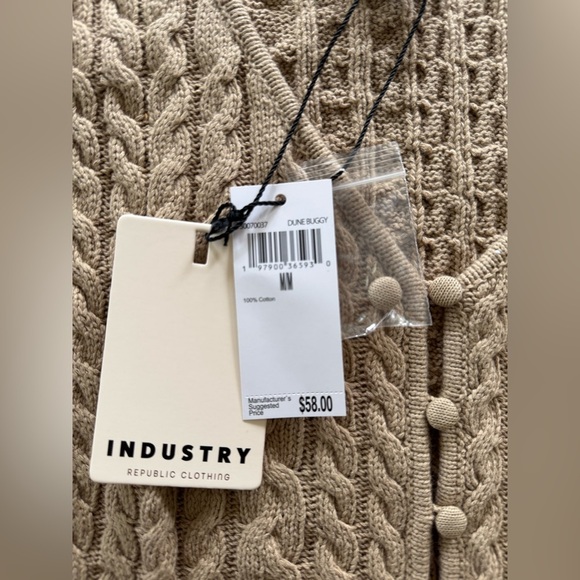 🆕 Industry Beige Cable Knit Button Up Vest - Picture 6 of 6